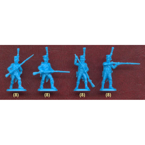 1/72 Napoleonic French Light Infantry Chasseurs Action (32) (HaT)