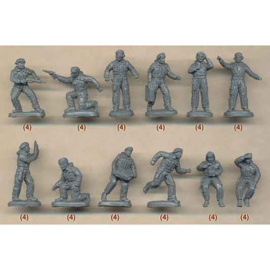 1/72 WWII British Tank Crew Winter Dress (ORF)