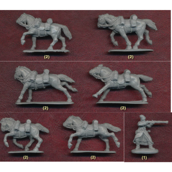1/72 Russian Civil War Red Cavalry in Summer Dress (STR)