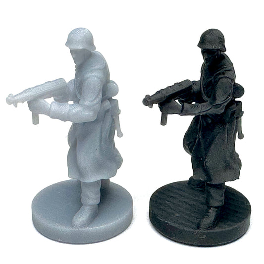 German Soldier in Greatcoat w/ MP40 (3D Printed) x5