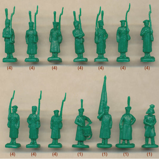 1/72 Napoleonic Russian Infantry in Overcoats Shoulder Arms (STR)