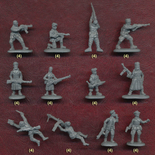1/72 WW II Soviet Partisans in Summer Dress (STR)